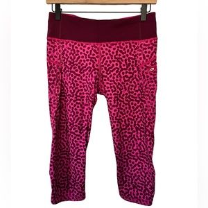 Lululemon top speed crop athletic capri leggings